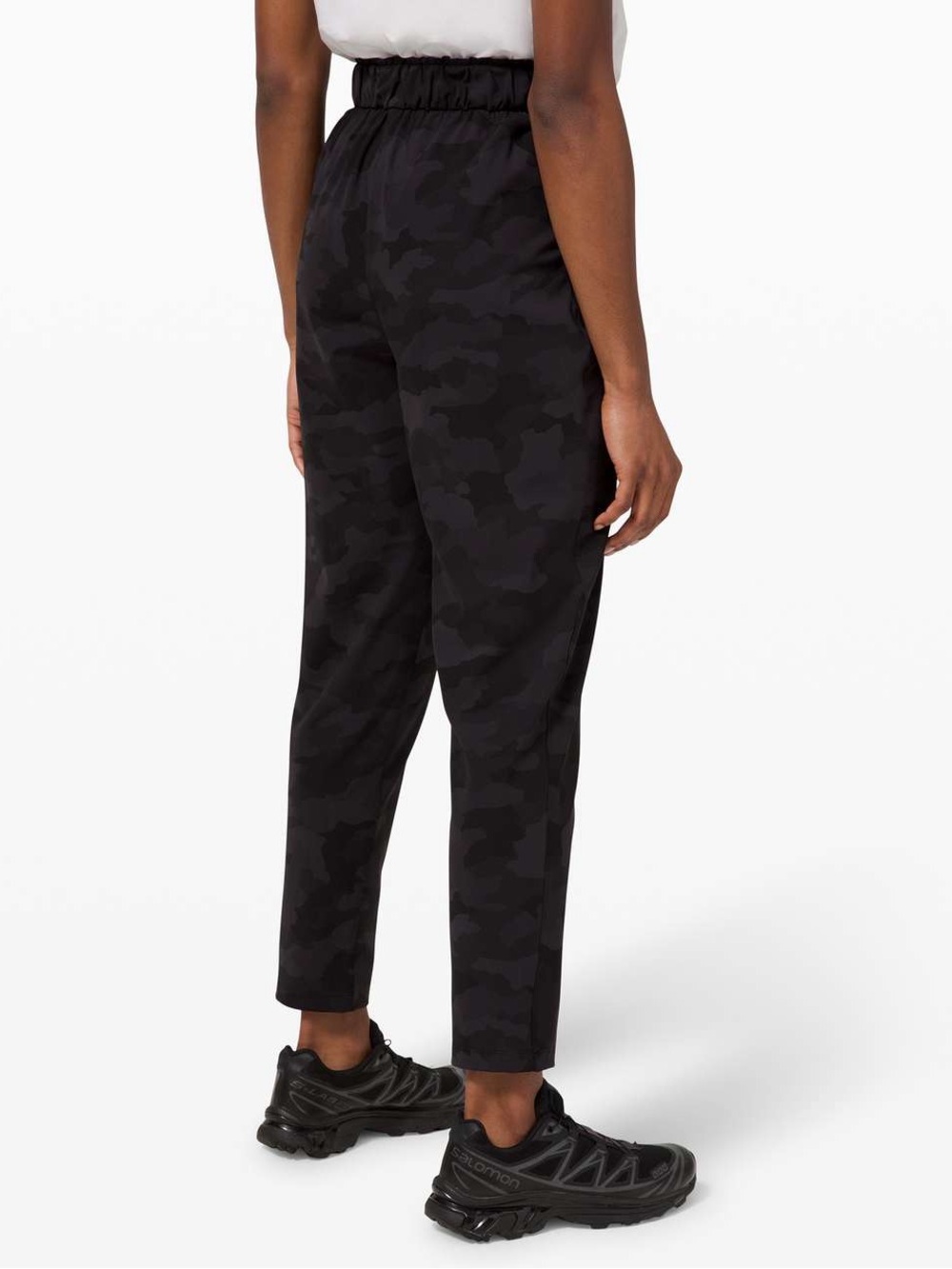 Lululemon Women's Sz 6 Black Camo Stretch Hi Rise 7/8 Keep Moving Pant